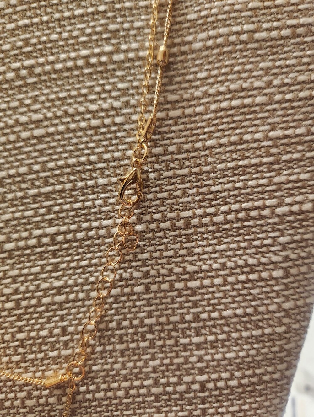 Fashion Gold Tone Layered Heart Pendant Necklace - Picture 3 of 3